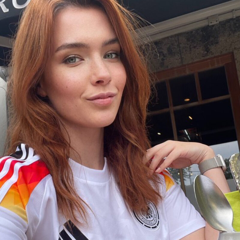 Profile picture of Roxanne Riverra